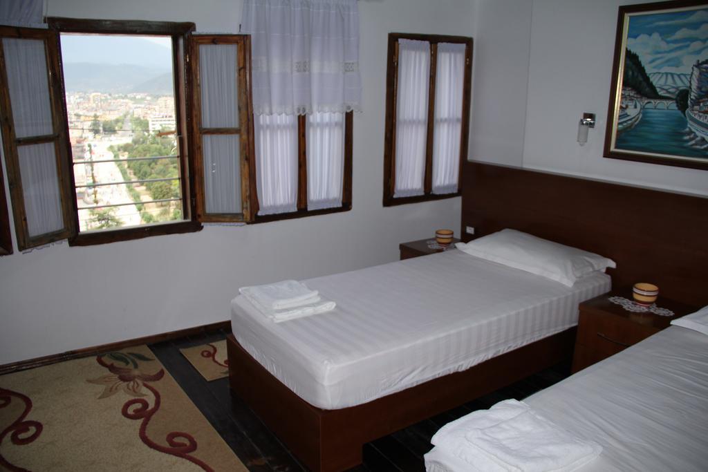 Old Town Hava Baci Hotel Berat Bilik gambar