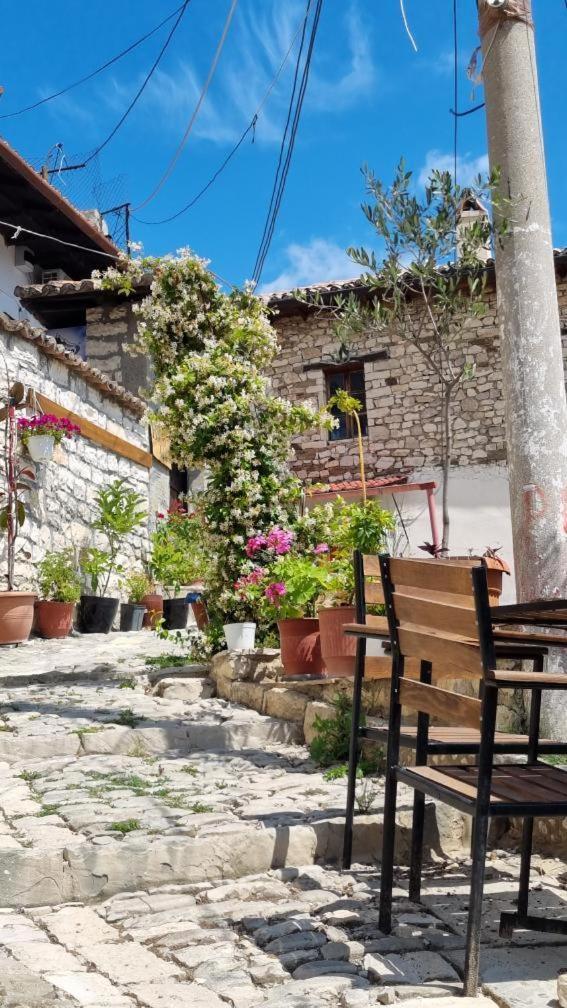 Old Town Hava Baci Hotel Berat Luaran gambar