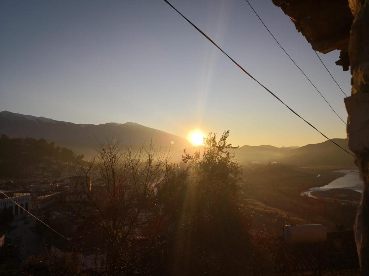 Old Town Hava Baci Hotel Berat Luaran gambar