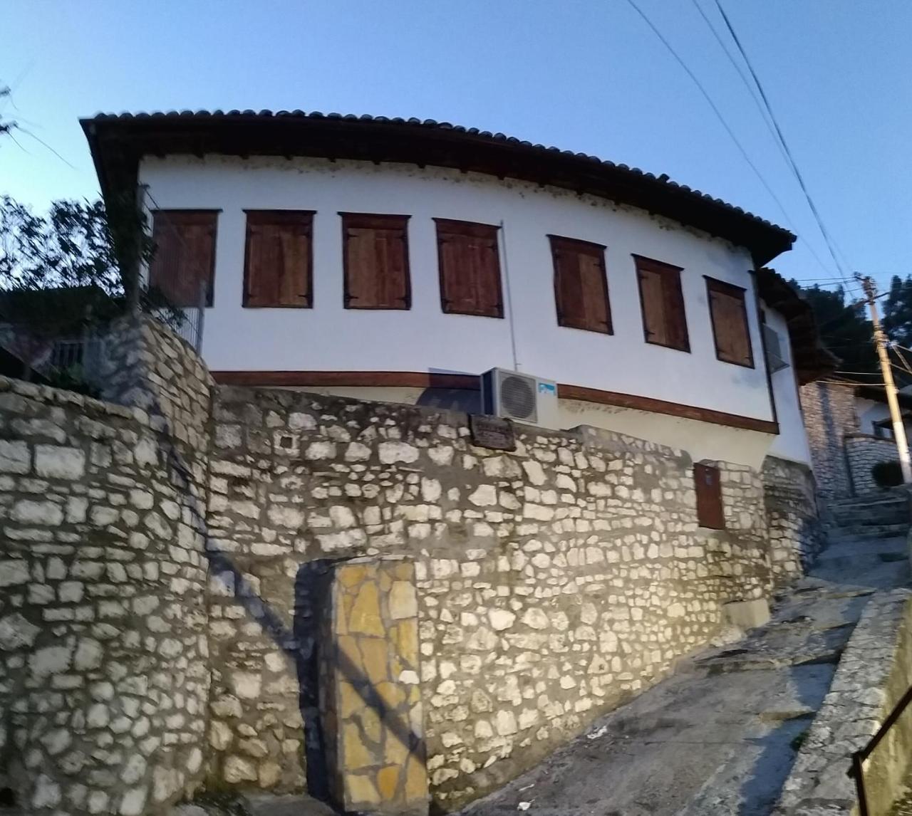 Old Town Hava Baci Hotel Berat Luaran gambar